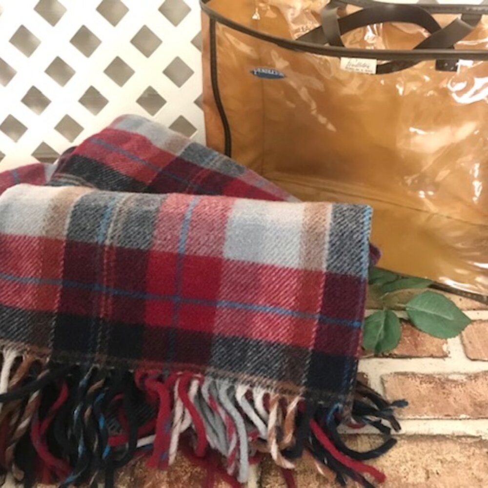 VINTAGE PENDLETON WOOL PLAID FRINGED THROW BLANKET RED/GRAY/BLACK- 72"x49"